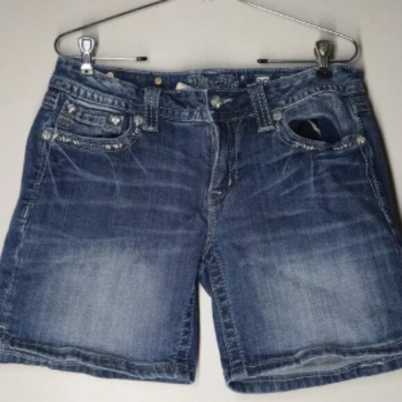 Miss Me Signature Mid Shorts Size 30 Embroidered Bird Y2K 2000s Designed In USA - Picture 1 of 5